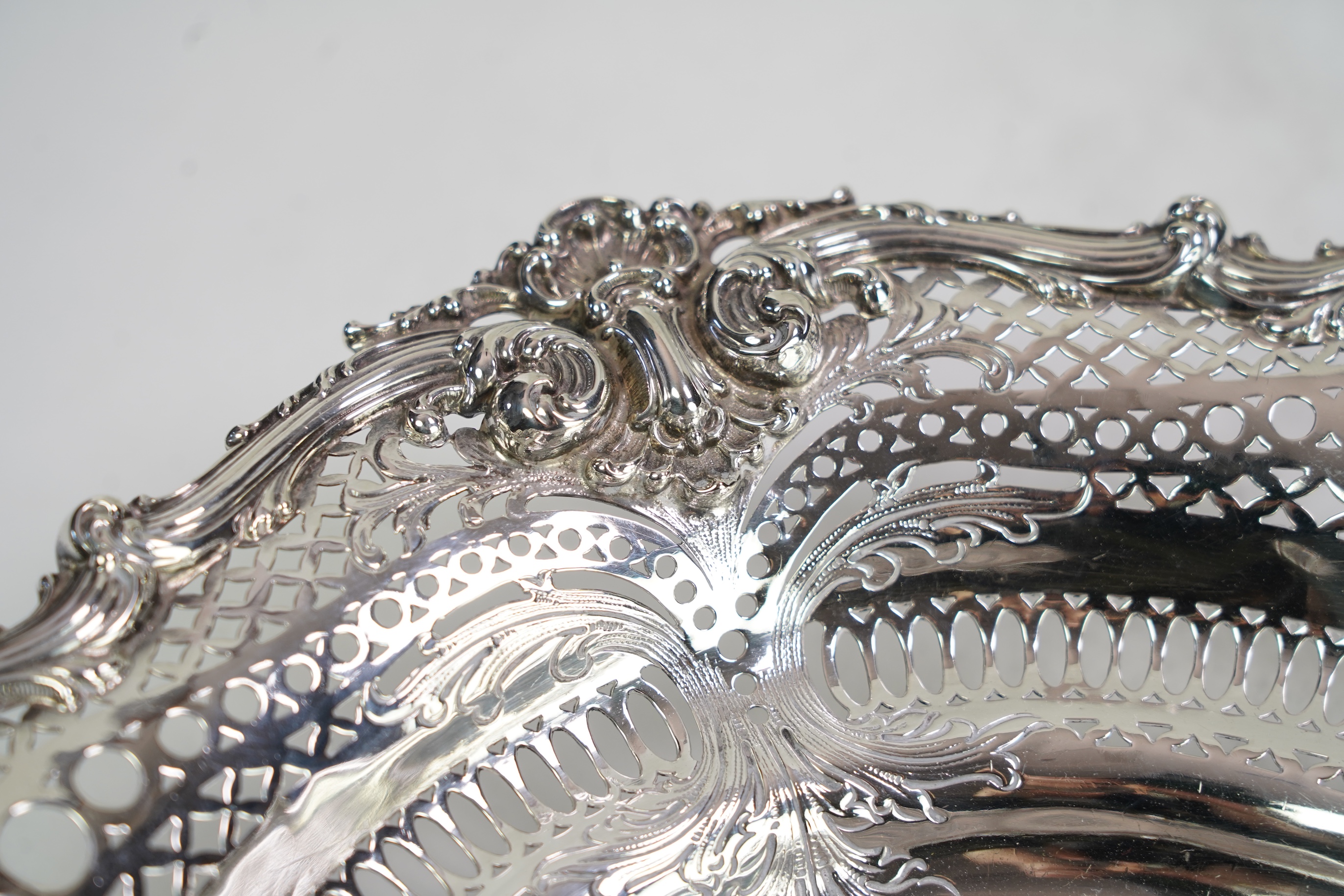 A late 19th/early 20th century North American pierced sterling dish by Black, Starr and Frost